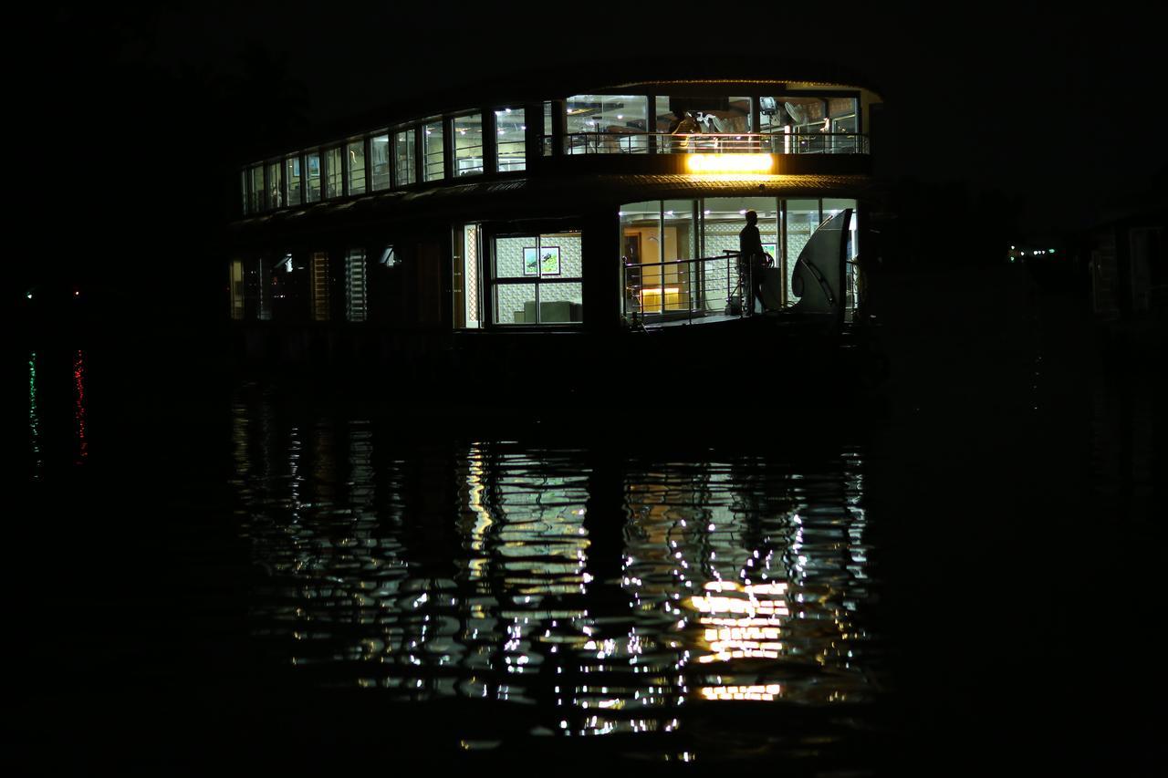 Southern Panorama Houseboats Alappuzha Exterior foto