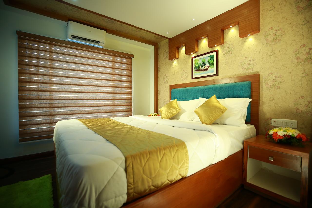 Southern Panorama Houseboats Alappuzha Exterior foto