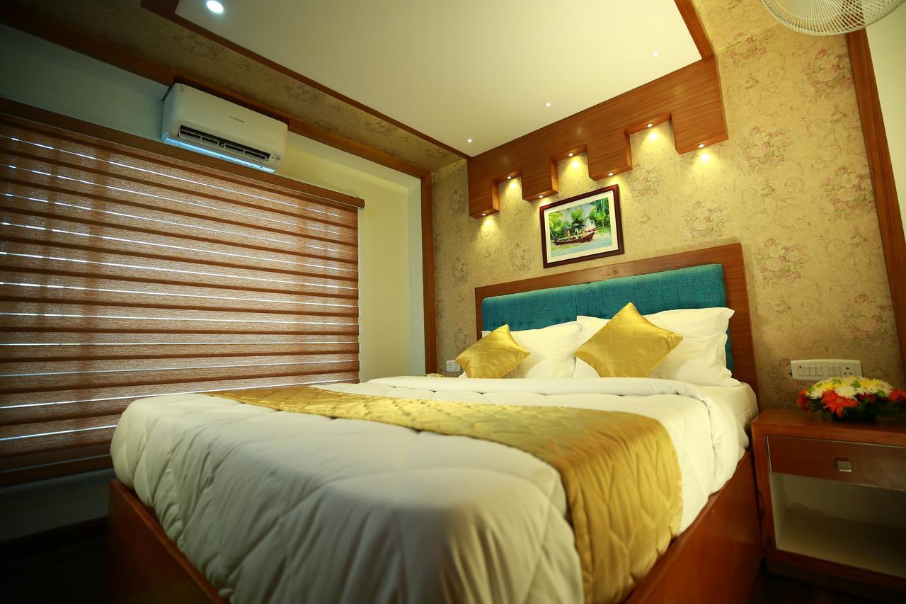 Southern Panorama Houseboats Alappuzha Exterior foto