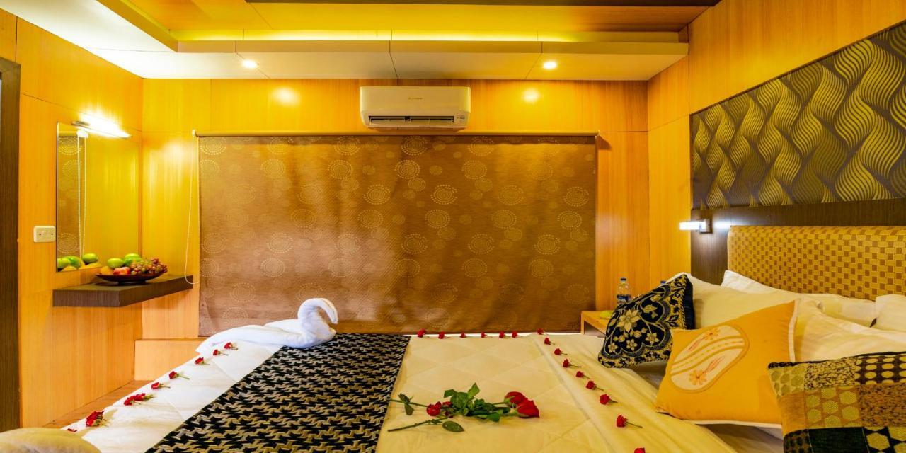 Southern Panorama Houseboats Alappuzha Exterior foto